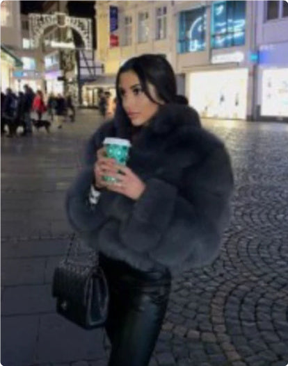 Women's Fur Coat Fox Fur Stitching Short Lapel Long Sleeve Coat